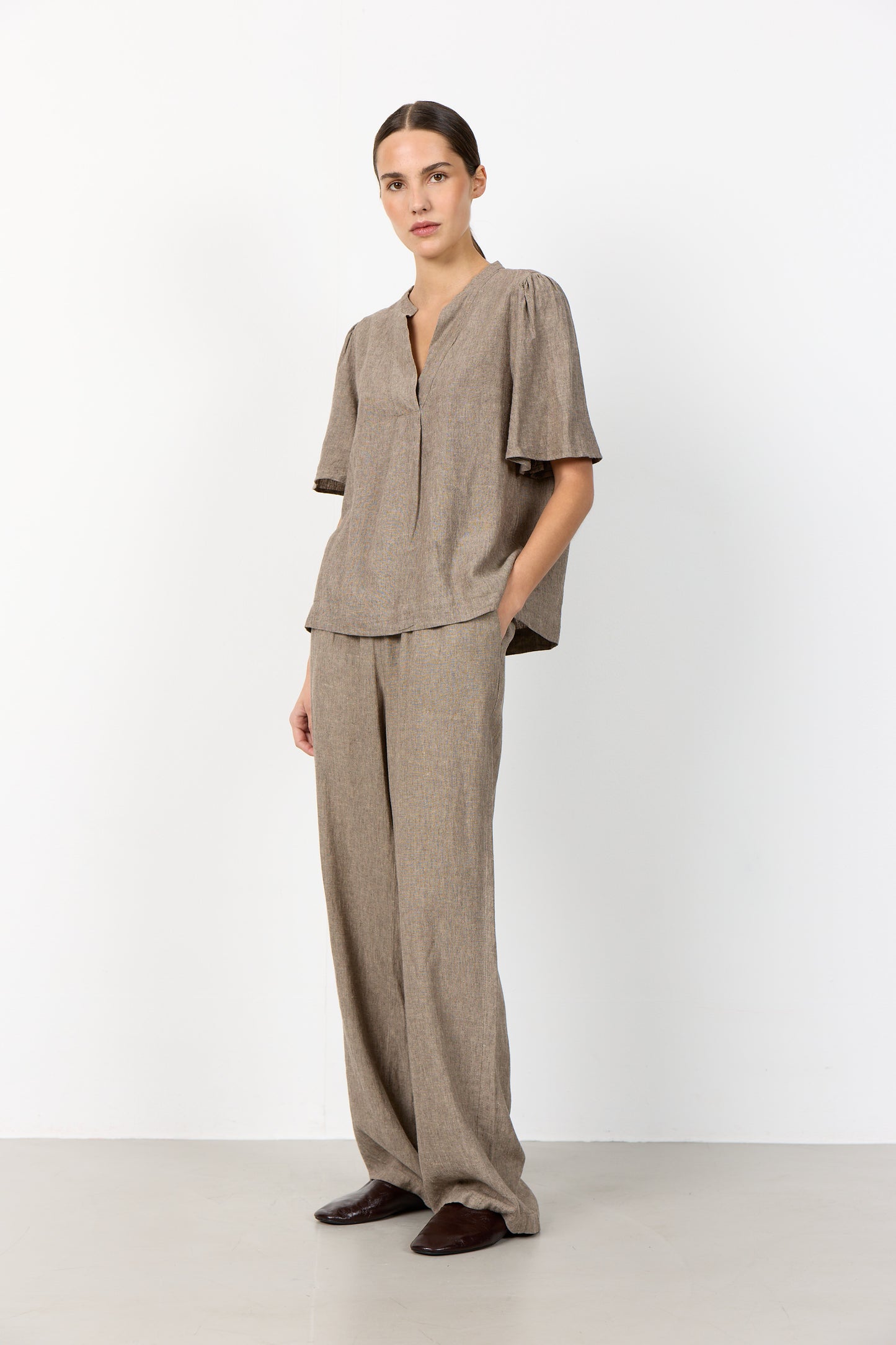Naja buxur, brúnar